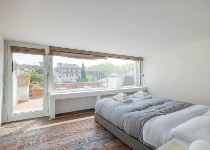 Farnesi Terrace Penthouse Апартаменты