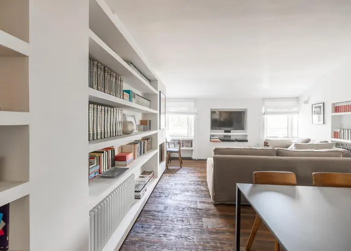 Farnesi Terrace Penthouse *