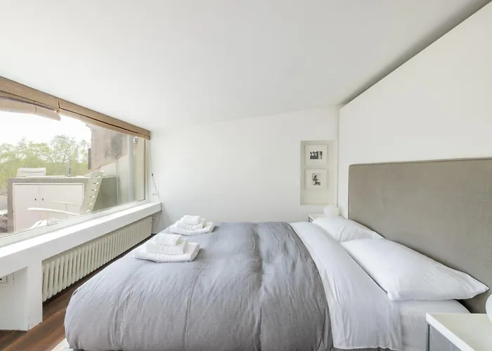 Farnesi Terrace Penthouse Апартаменты